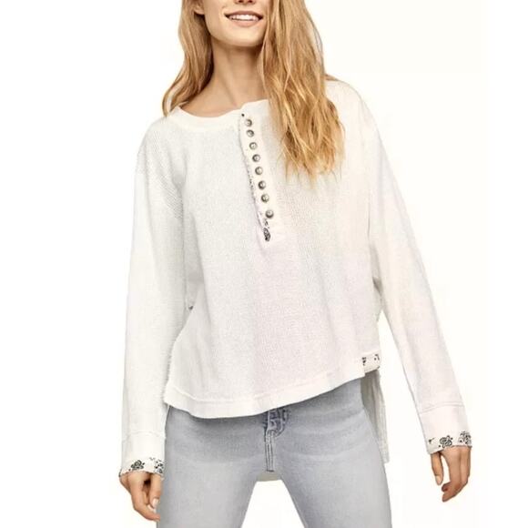Free People Fall For You Waffle Weave Slouchy Henley Women’s Size XS Ivory NEW - Picture 1 of 11